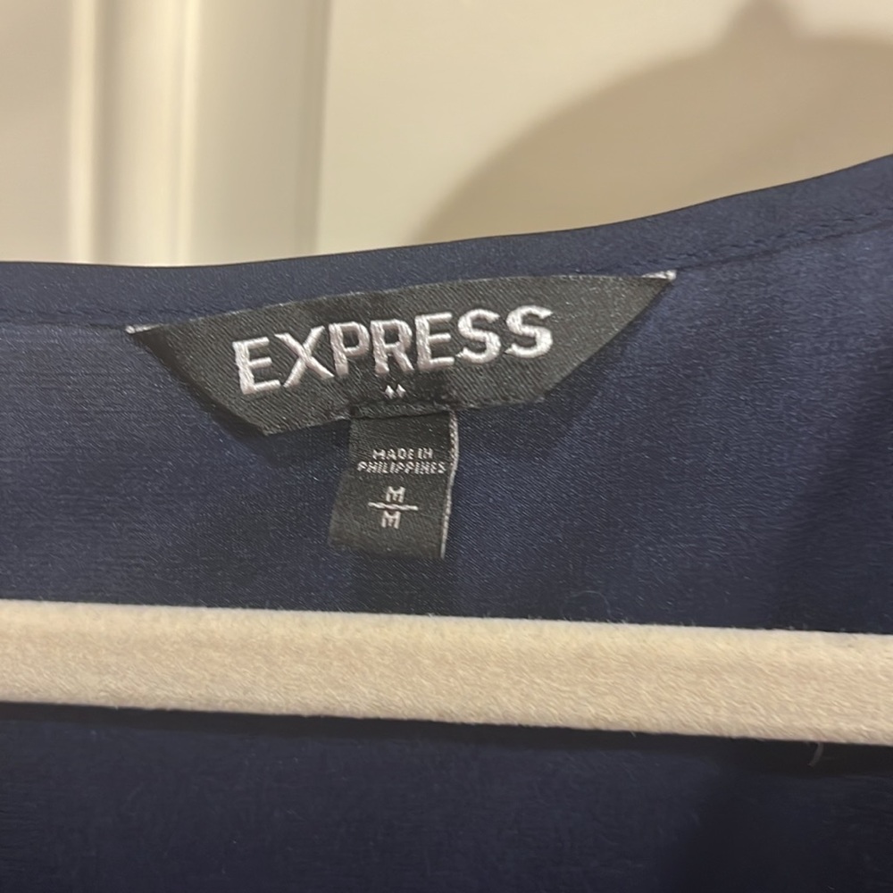 Express top - Picture 3 of 4